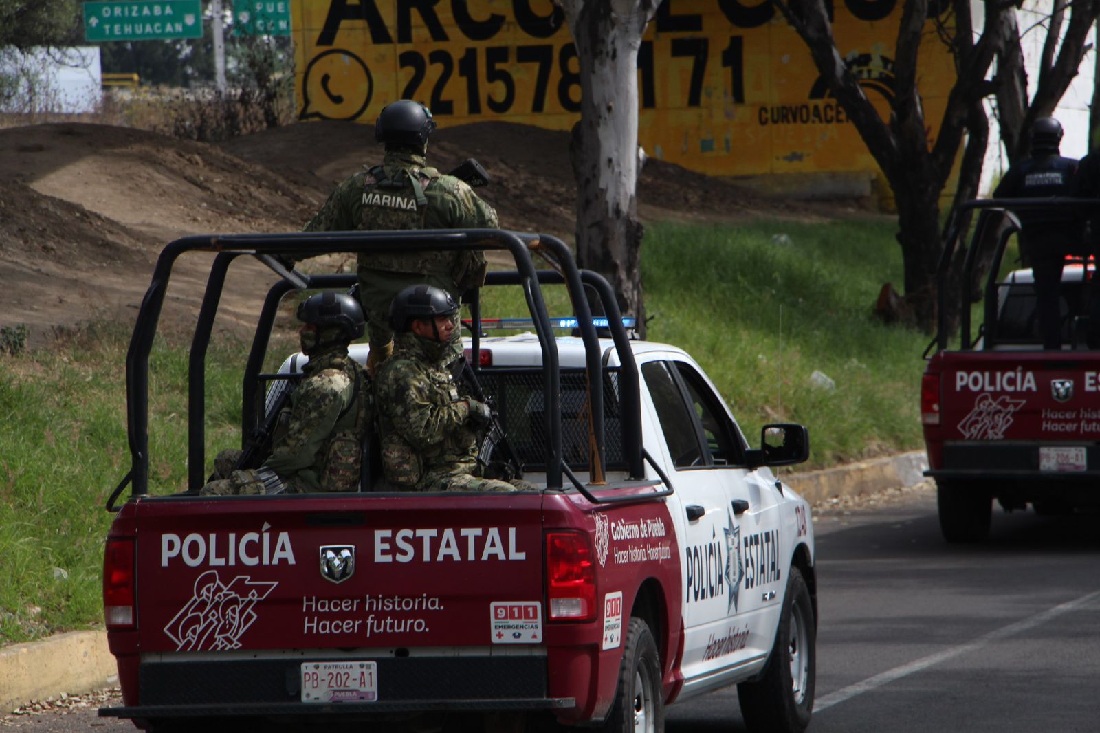 Disparan a un hombre mientras espera su transporte público