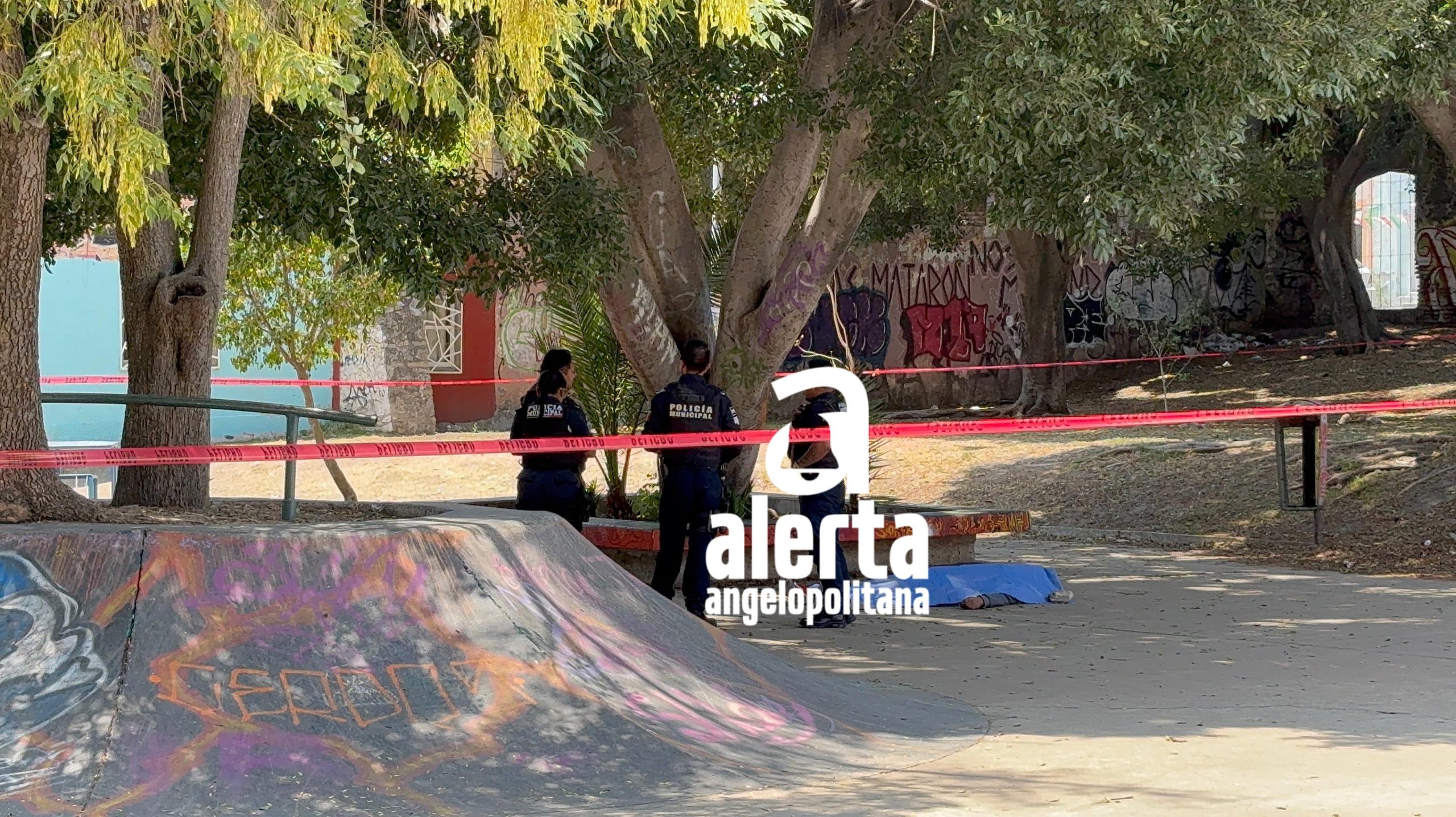 Encuentran cadáver en el parque de patinetas de Xonaca