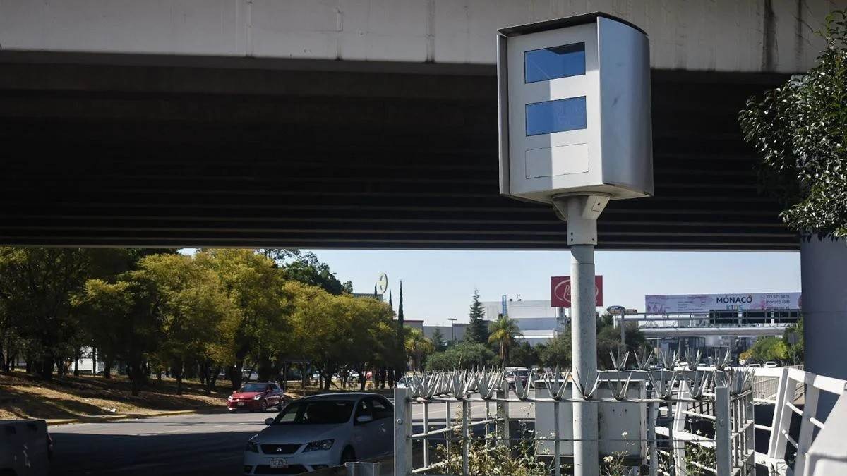 Gobierno de Puebla comprará 80 nuevas cámaras de foto multas
