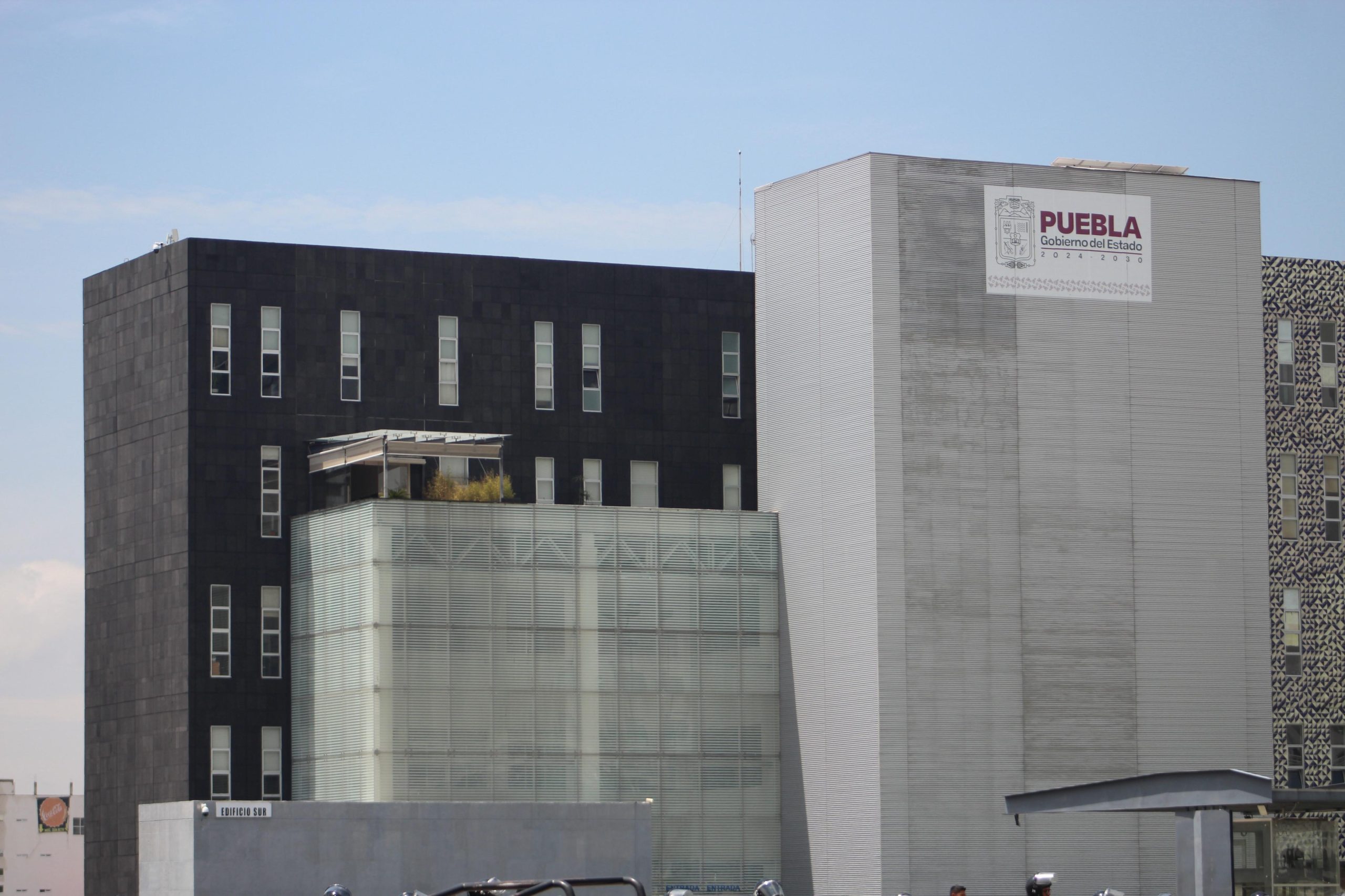 Armenta propone ajustar deuda del CIS Angelópolis