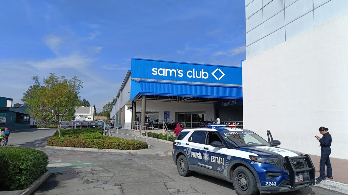 Atracan el Sams de Plaza San Diego; se roban celulares