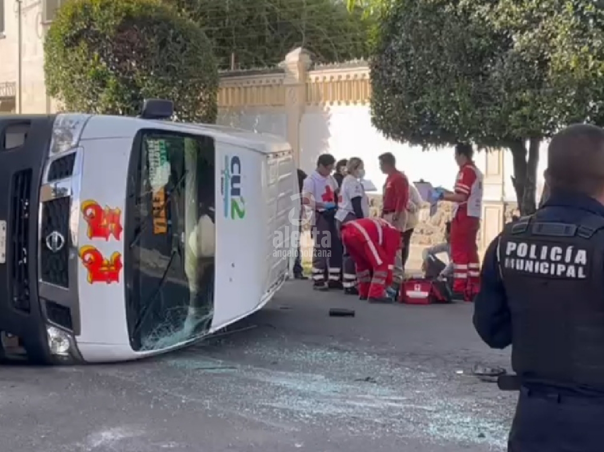 Ruta S3 ignora el alto y provoca accidente con volcadura