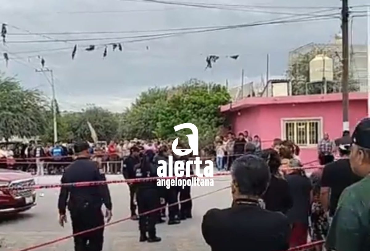 Ex alcalde de Altepexi es asesinado a bordo de su camioneta