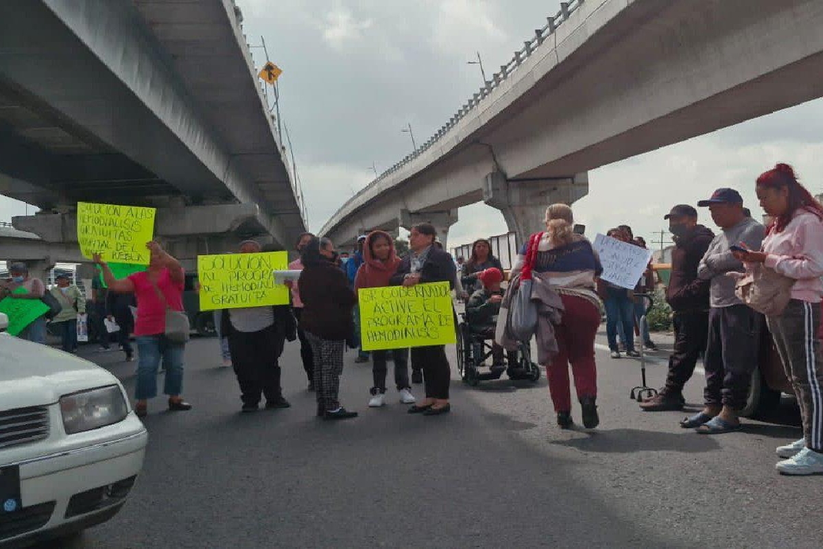 Tras protestas, reanudan servicios de hemodiálisis en hospitales de Puebla