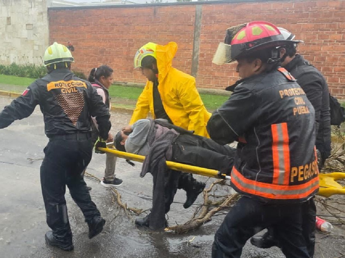 Lluvias dejan mujer lesionada en la colonia La Paz