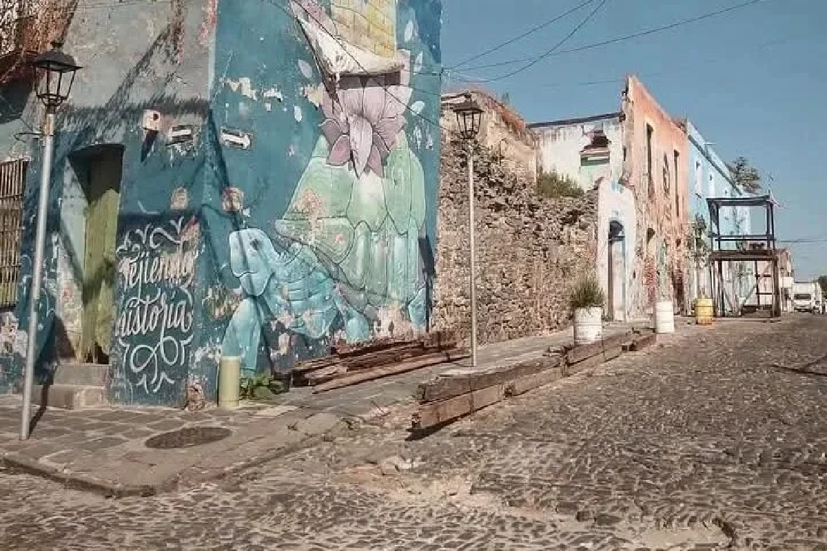 Encuentran a conductor sin vida en zona del Barrio del Alto