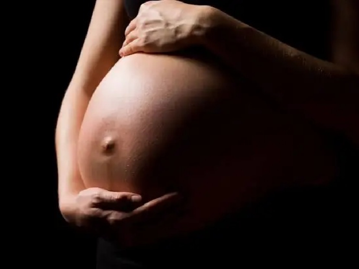 Mujer embarazada espera 12 horas con su bebé sin vida en Tehuacán