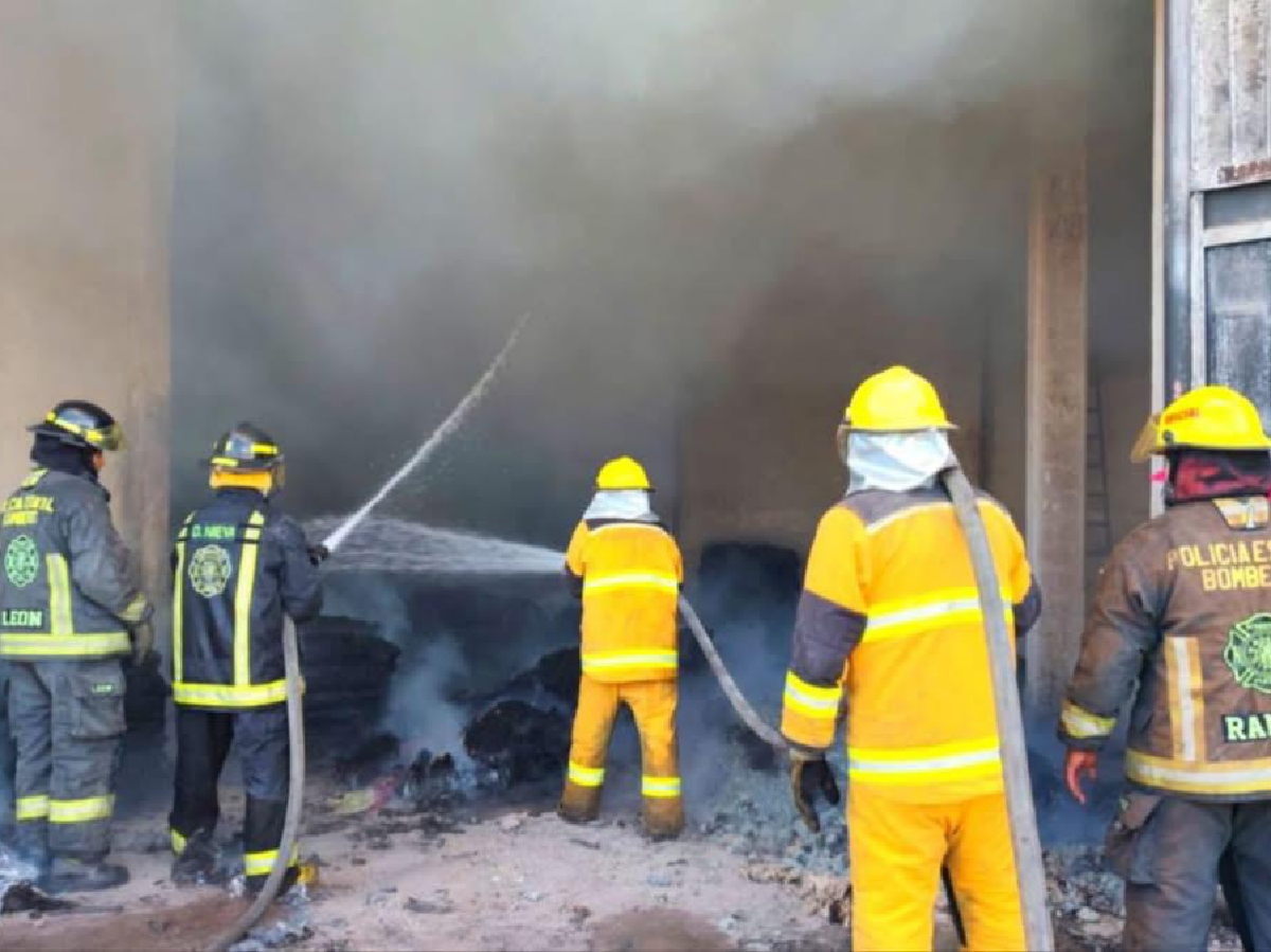 ¡Se pasan de calientes! Se incendian baños de vapor en Cuautlancingo