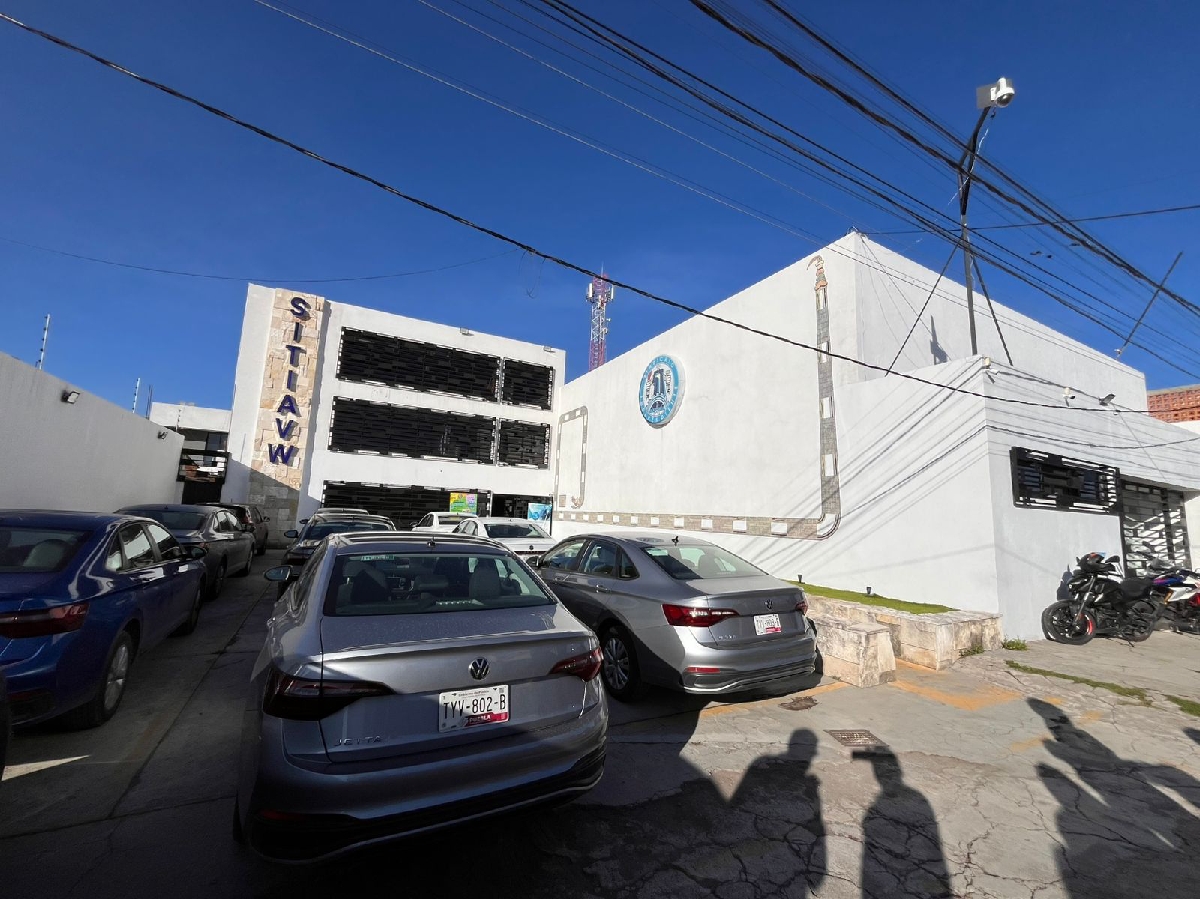 Volkswagen logra acuerdo salarial y frena huelga en planta de Puebla