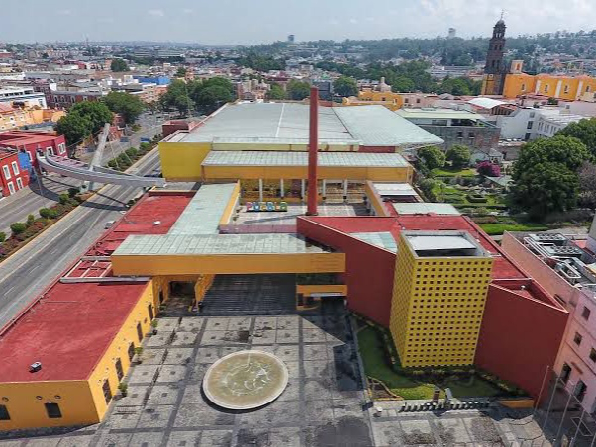 Roban 100 mil pesos en oficinas del Centro de Convenciones de Puebla