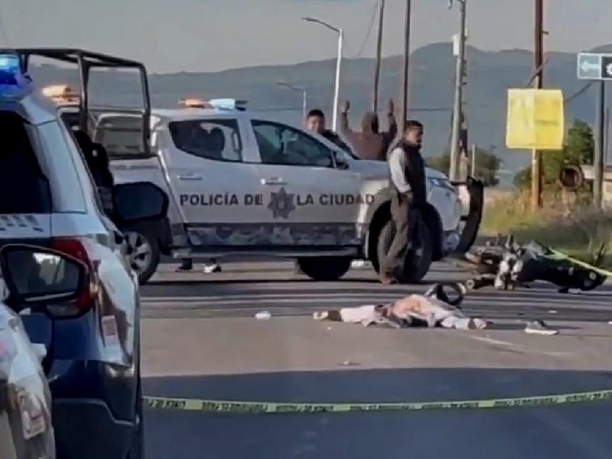 Accidente en carretera de Zacachimalpa deja un motociclista sin vida