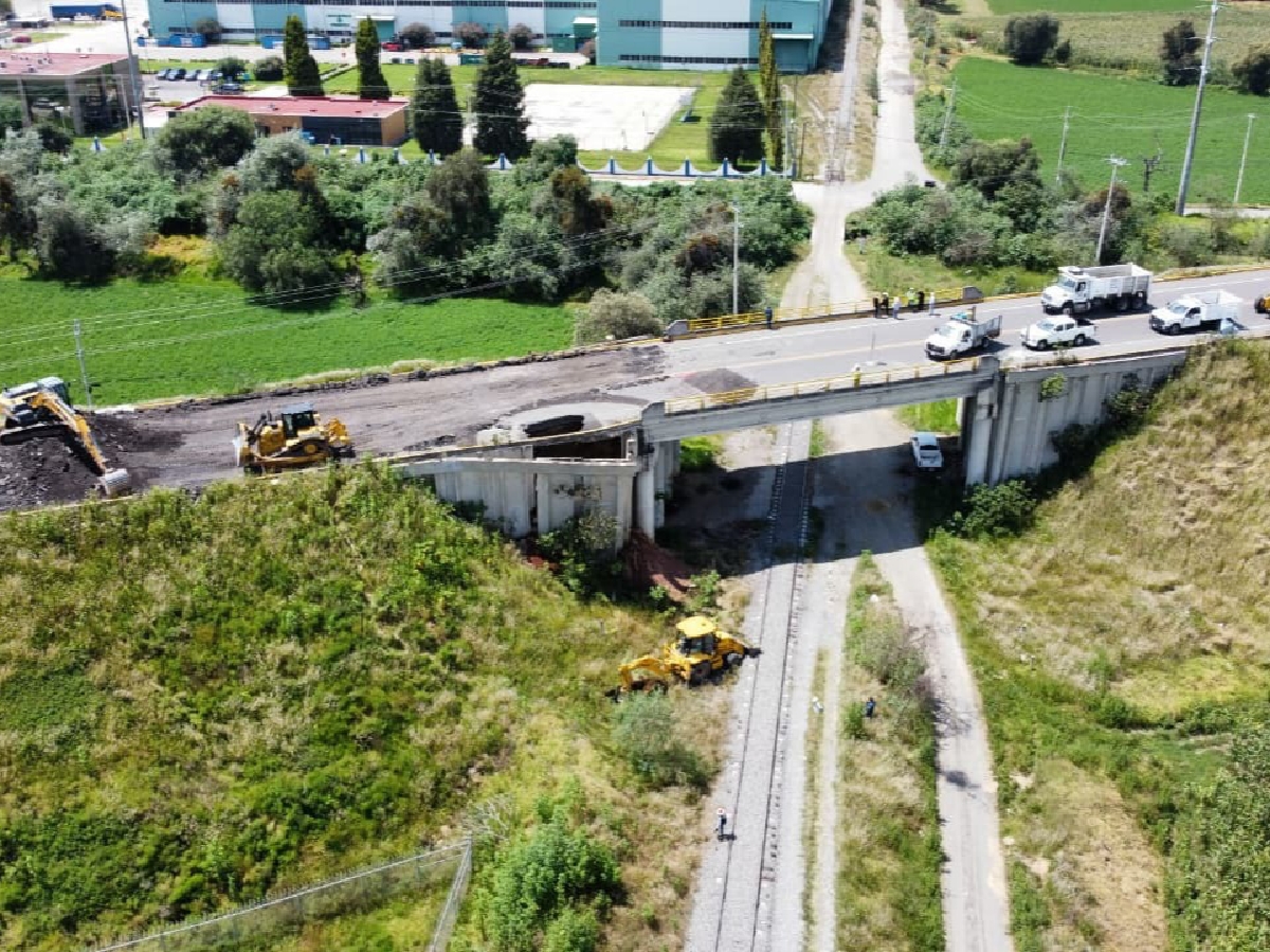 Autoridades anuncian reparación del socavón en Huejotzingo en 3 semanas