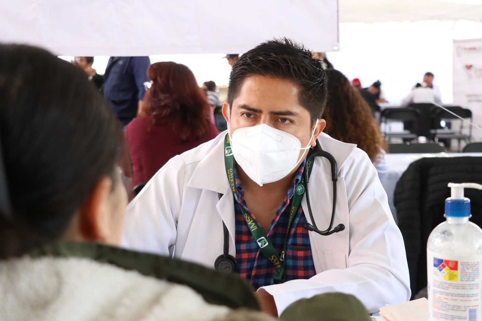 IMSS Bienestar alerta déficit de personal médico en Puebla