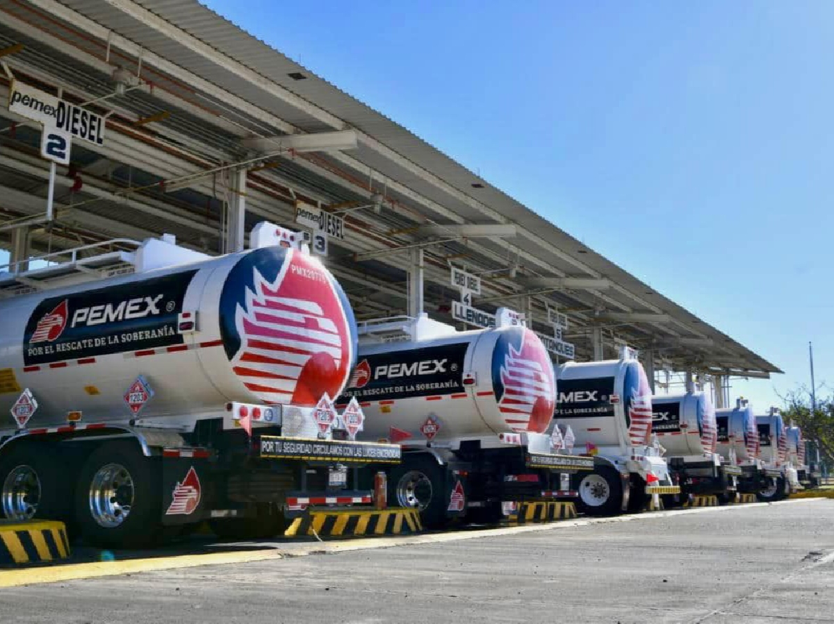Armenta anuncia apoyo de Pemex con 5 mil toneladas de pétreos