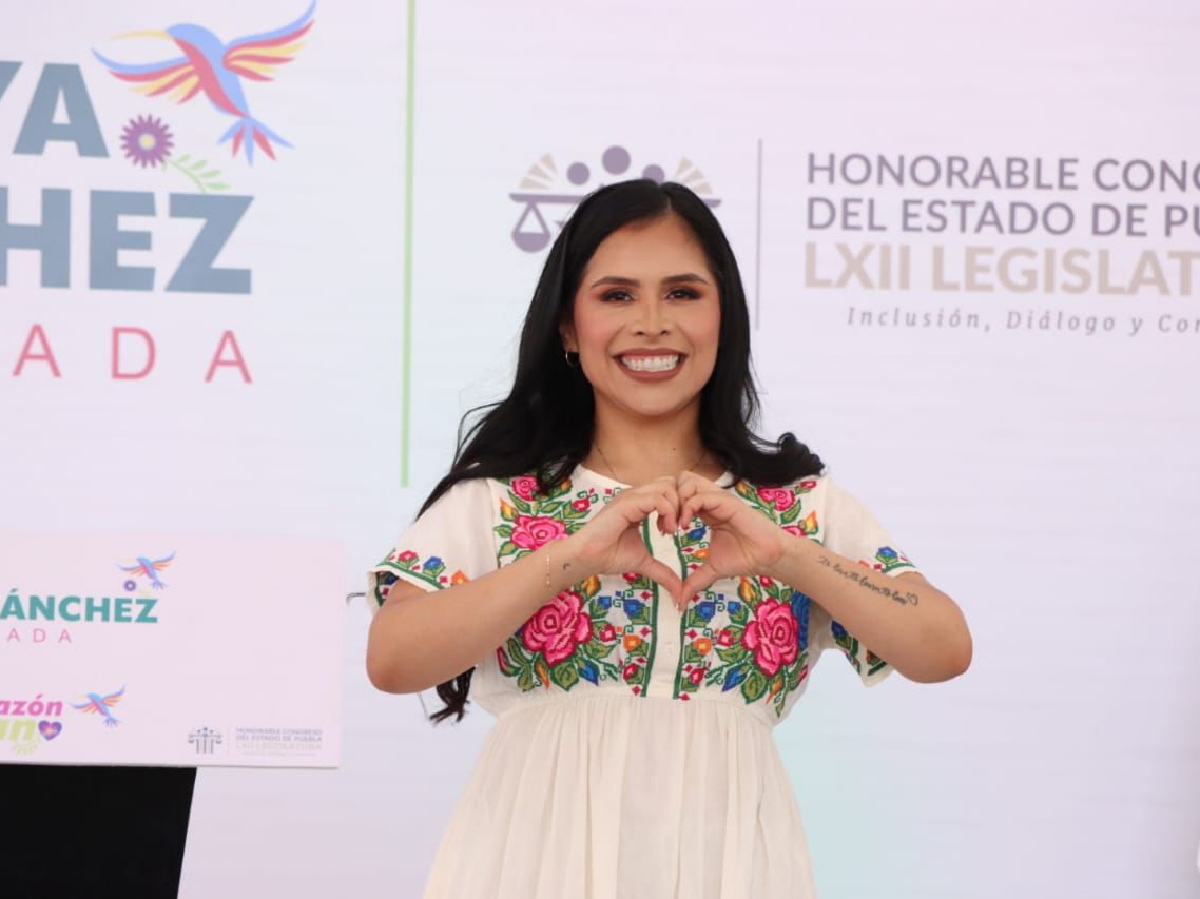 El servicio público se honra con hechos: Kathya Sánchez al presentar su Primer Informe Legislativo