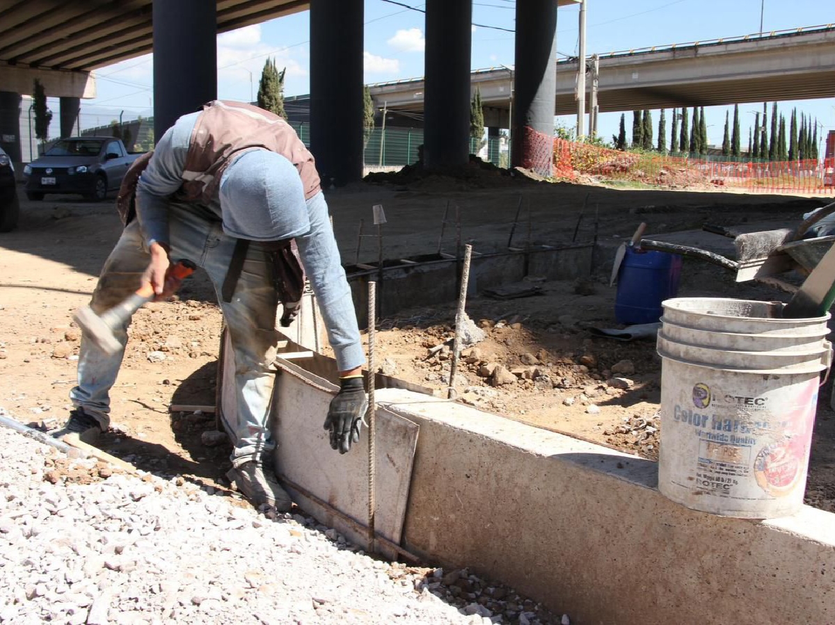 Avanza Gobierno de la Ciudad con trabajos de rehabilitación vial en la colonia Santa Margarita