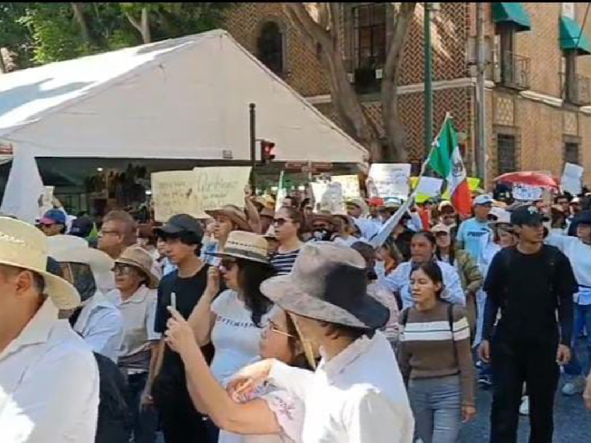 Marcha de la Generación Z acaba con tensión en Casa Aguayo