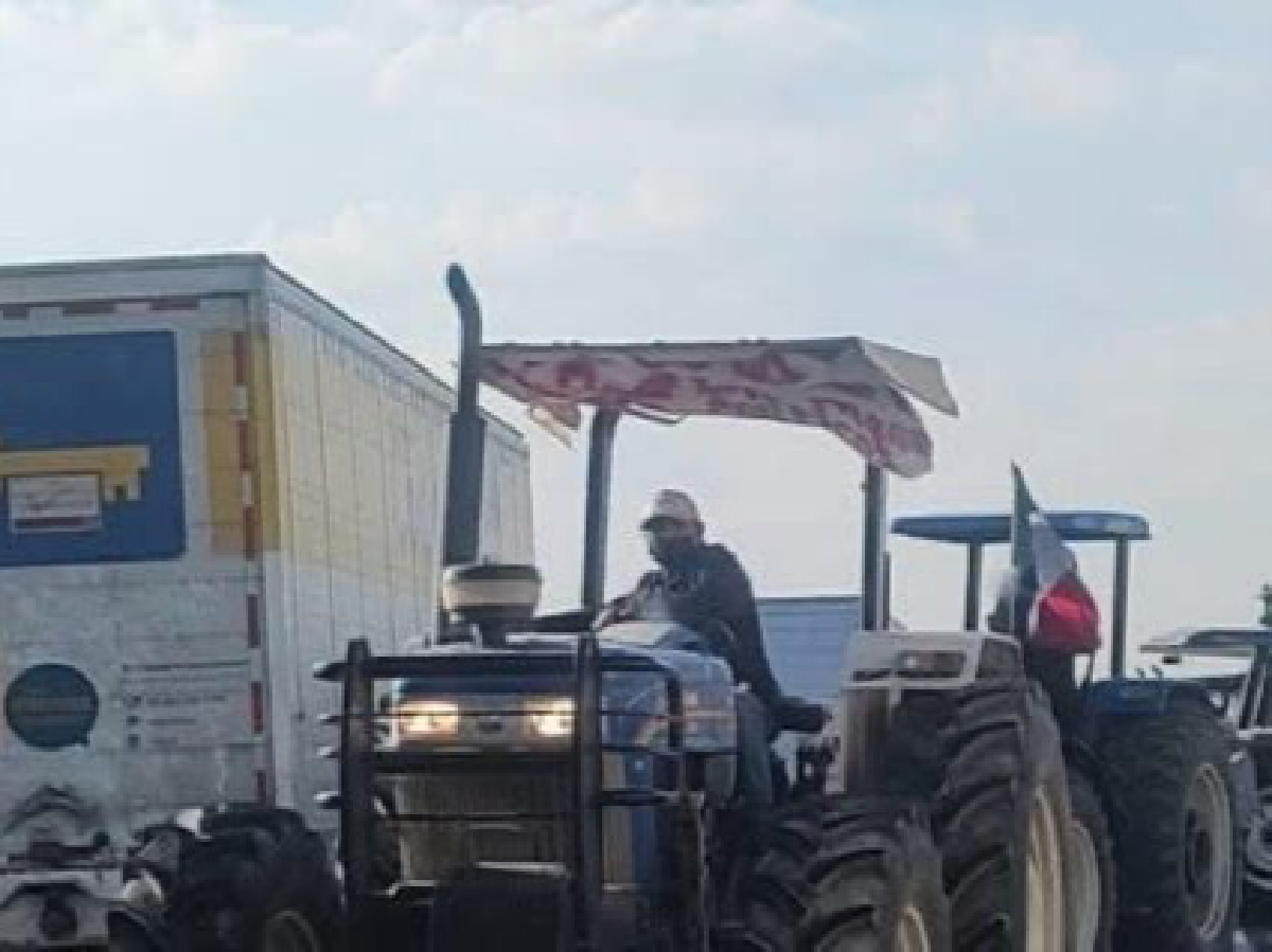 Van más de 18 horas de bloqueo en la Puebla–Orizaba