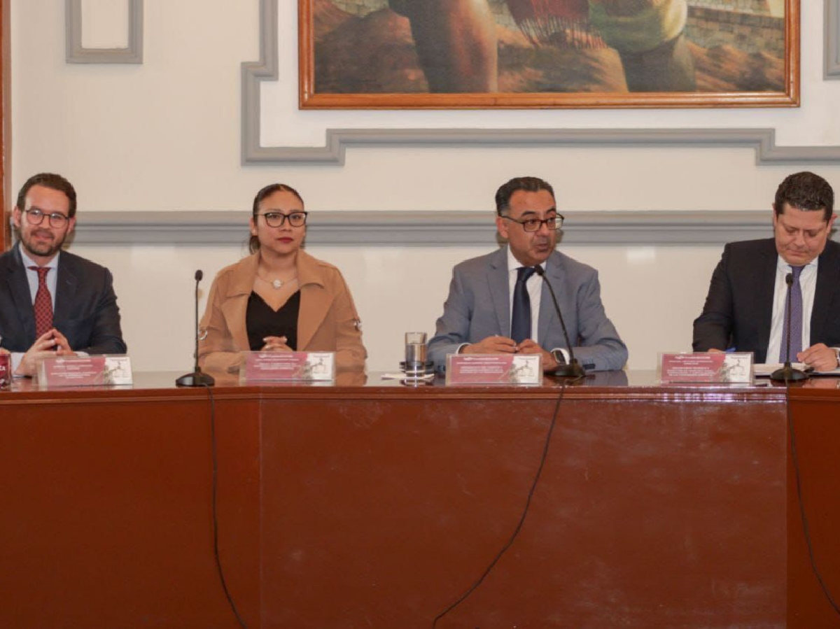 Fortalece Gobierno de la Ciudad compromiso con la legalidad y el servicio público