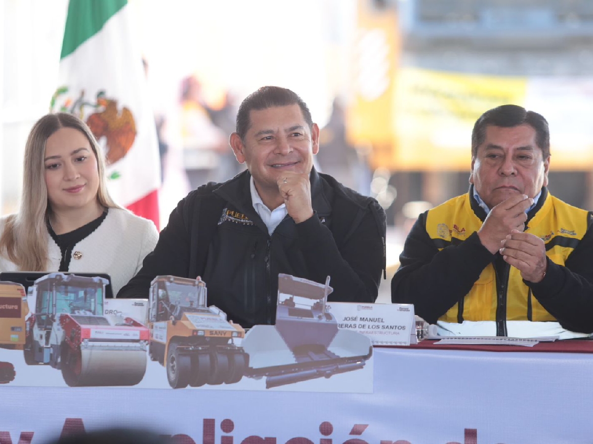 Armenta pide a Morena Puebla revisar actuar de alcaldes