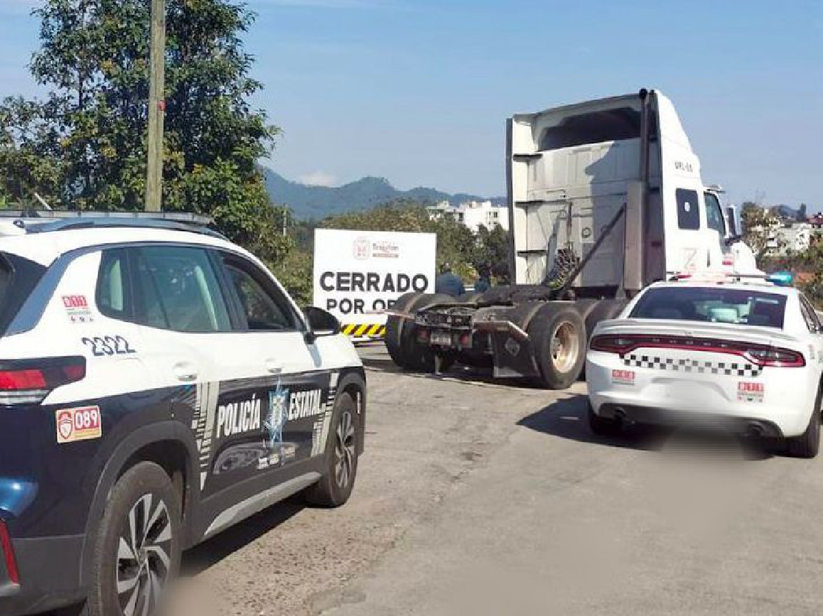 En trabajo coordinado, recuperan fuerzas de seguridad un tractocamión robado