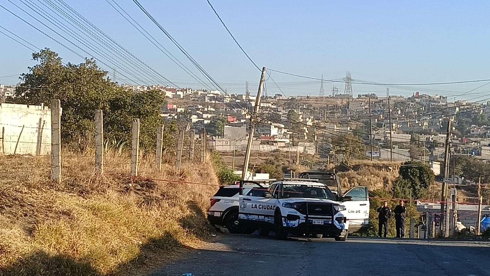 Tiran embolsado en calles de Xochimehuacan