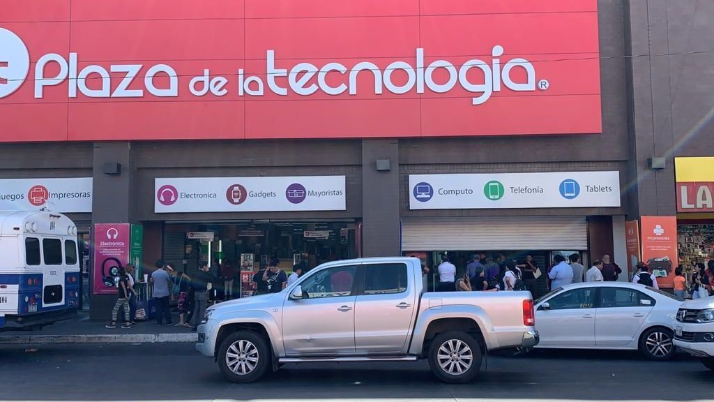 En estos puntos identifican venta de celulares robados