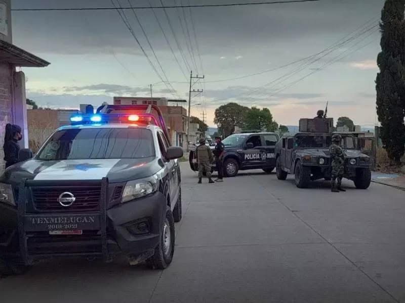 Delincuentes desatan enfrentamiento contra FGE en Texmelucan 