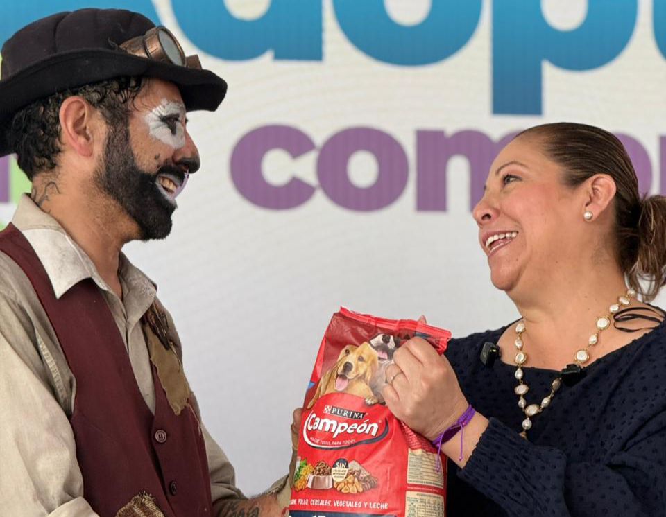 Laura Artemisa impulsa adopción responsable, llama a empatía con seres sintientes