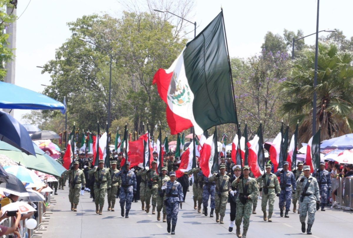 Desfile por la Batalla de Puebla regresa a su recorrido original
