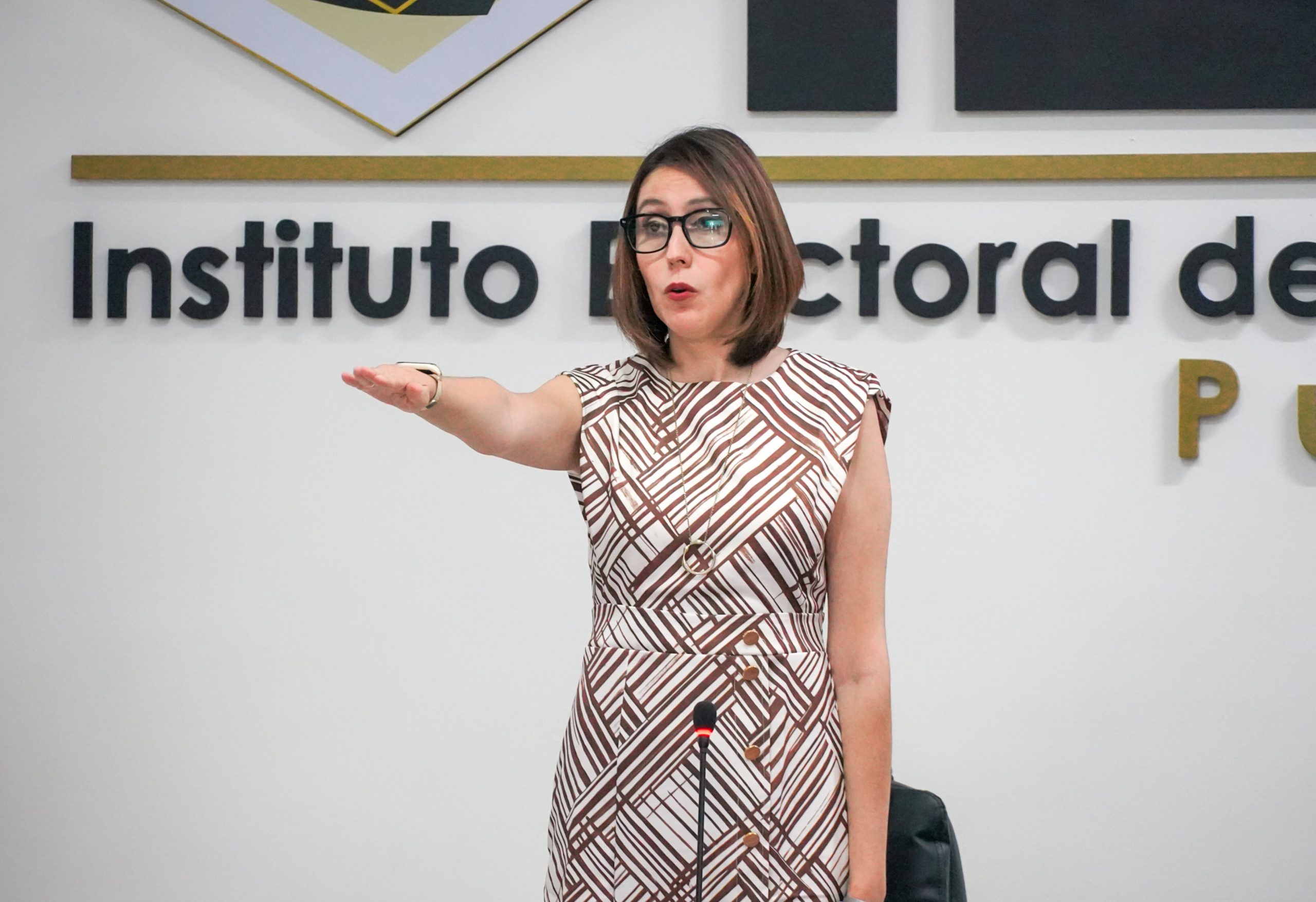 Christian Mariana Ceballos Garduño rinde protesta como consejera Presidenta provisional del IEE