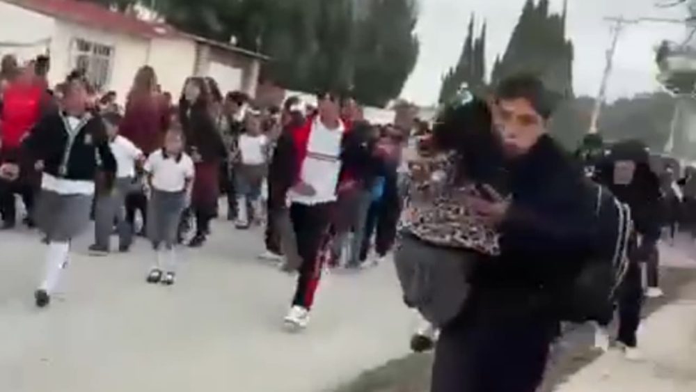 Salvan a niña durante la explosión de pipa en Tepeaca