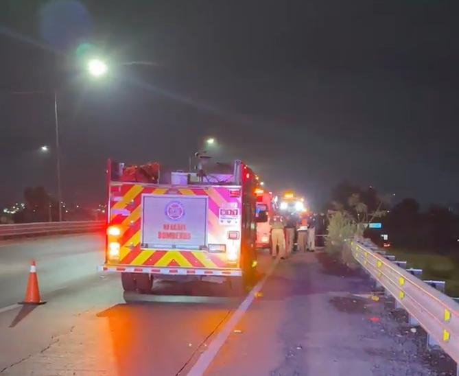 Tragedia en Periférico: muere pareja de motociclistas
